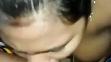 Desi sexy bhabi hot suck