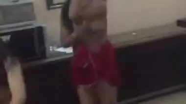 Topless desi dance leaked