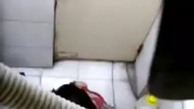 Desi aunty toilet ass capture