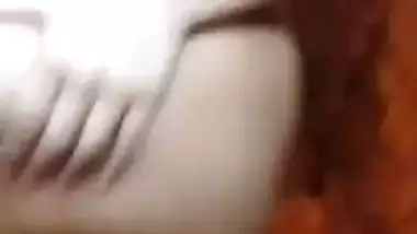 A horny girl gives a mindblowing blowjob in a desi sex video