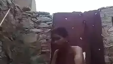 Village Girl Out Door Bathing Selfie