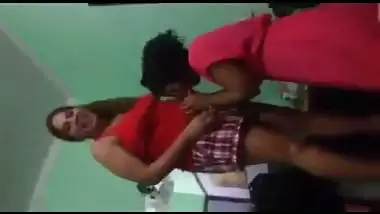 Desi mms Indian sex scandal of sexy college girls Hindi Audio