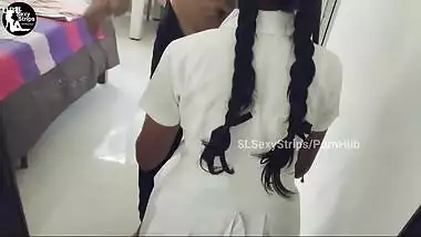 ඉස්කෝලේ කෑල්ලට සර් ගේ බෝඩිමේ පංතිය Sri Lankan School Sexy Meet Sir And Get Fucked At The Bodima