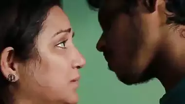 Guy enjoys desi aunty sex with his horny aunt
