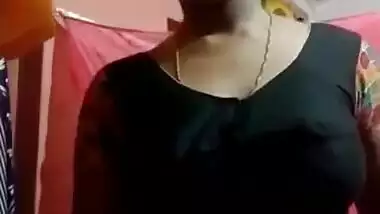 Bengali village wife show her boobs