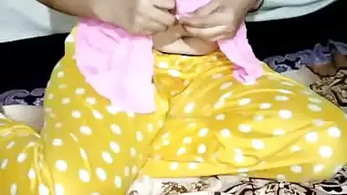 Anjali Showing