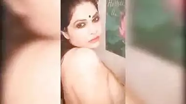 Kerala chechi in white saree xnxx nude shower