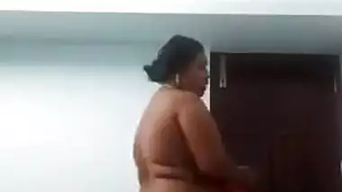 Chunky village whore exposes her Desi twat and big XXX tits at home