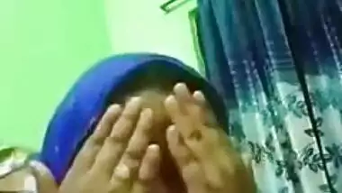 Tanker bhabhi fingering
