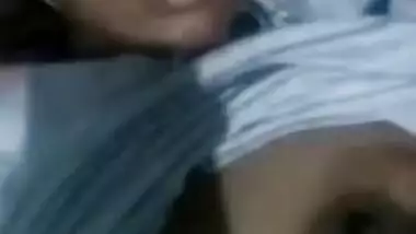 Indian aunty isn't ashamed of playing with boobs on the camera