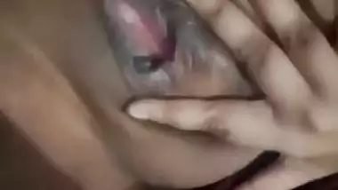 Long boobs Indian girl nude viral fingering clip