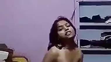 Horny Tamil Girl Having A Phone Sex