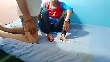 Guy impregnates the Desi stepsister in the amateur XXX video
