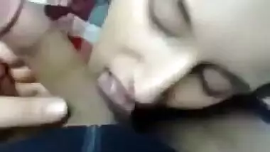 Beautiful Indian Girl Sucking Big Arabian Cock
