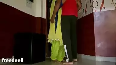 Mallu Aunty Pays Rent To Landlord With Quick Standing Sex