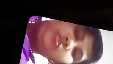 Bhabhi affair with lover exposed her boobs at desi49