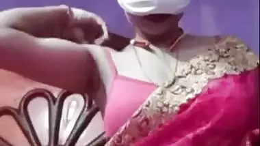 Sexy Indian Bhabhi striptease live show