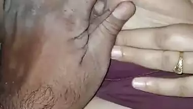 Man drills a busty Kolkata aunty in Bangla sex video