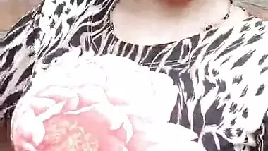 Hot paki girl boob video