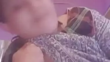 Sexy Bhabhi Showing Her Big Tits