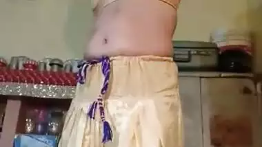 Damn hot Sexy bhabhi boobs and pussy captured before fucking