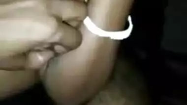 Desi couple makes an amateur blowjob XXX clip at home in the dark