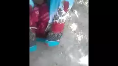 Indian bhabhi having an outdoor sex