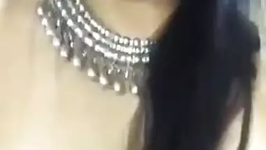 Desi cute bhabi showing her beautiful boobs