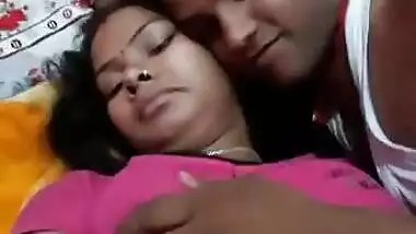 Indian couple boobs exposed n sucked