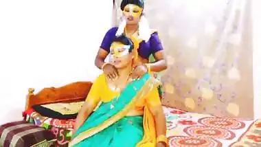 Indian lesbian. Beautiful sarees aunty and daughter in law hot lesbian romance Telugu dirty talks.