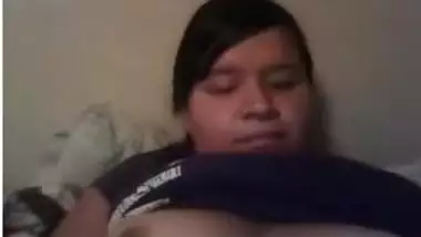 Indian girlfriend playing with her tits 