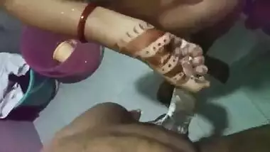 Indian newly married couple’s hot Bangla sex video