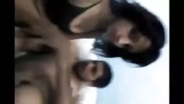 Desi Girl’s Selfie Sex MMS With College Boyfriend