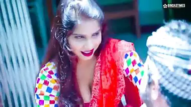 Desi milkman fucked his mistress' big breasts on the pretext of selling milk ( Hindi audio )