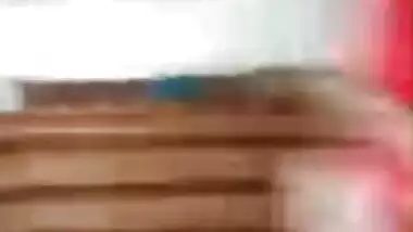 Beautiful Pakistani houseife showing pussy on video call