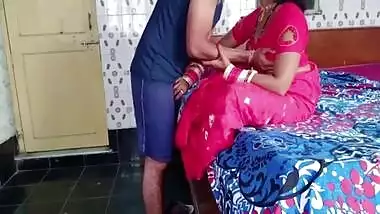 Badi Mummy Ko Ghar Pe Jaakar Choda