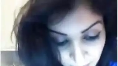 Horny Pakistan girl Nafisa Striping on Webcam Inserting Dildo in twat Mms 