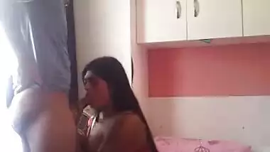 Mumbai Girl’s Hot Blowjob To Bro’s Mate