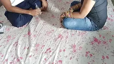 Fuck Neighbor Newly Married Bhabhi After Truth And Dare Game