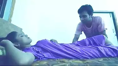 Bollywood porn clip of a sexy teen