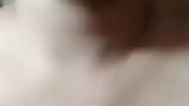 Paki horny girl rubbing shaved pussy viral MMS