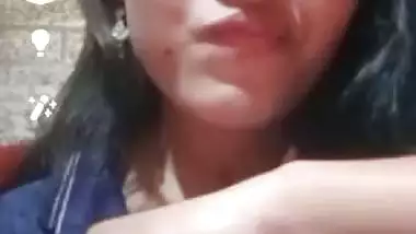 Bengali girl sexy pussy showing on live video call
