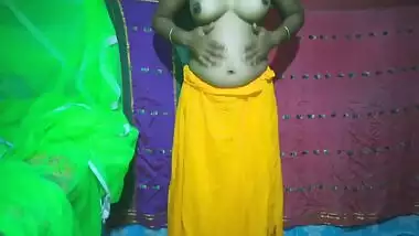 Indian Sex And Butifull And Hot Sexy Video Watch This Video With Desi Aunty And Desi Bhabhi
