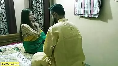 Desi property agent likes Bengali wife paying rent with her XXX cunt