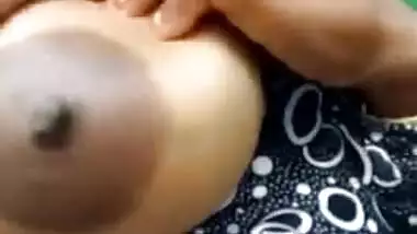 Shameless Dehati girl lets Desi lover touch her XXX boobs and twat