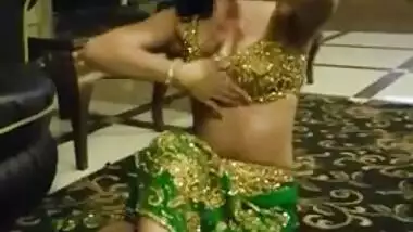 Hot Indian dancer
