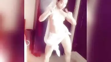 Desi tease dance naked video