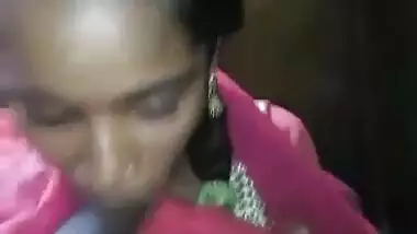 Village Muslim girl sex with BF in toilet
