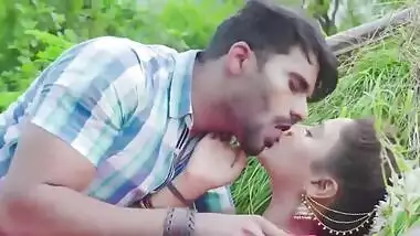 Beautiful and rich village Bhabhi sex with own servitor for money