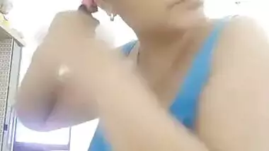 Nepali sexy aunty